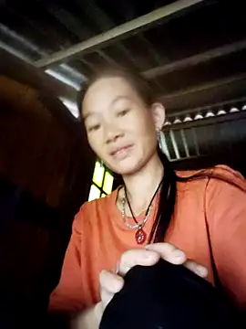 gio-thu online show from 10/14/25, 01:50