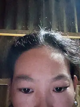 gio-thu online show from 12/18/25, 04:06