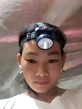 Snapshot of gio-thu chatting on 06/19/26, 01:50 gio-thu online show from 06/19/26, 01:50
