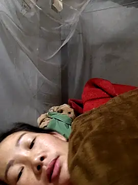 Snapshot of gio-thu chatting on 05/12/26, 12:30 gio-thu online show from 05/12/26, 12:30