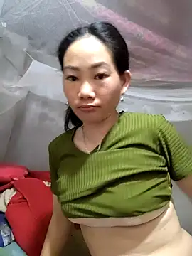Snapshot of gio-thu chatting on 05/01/26, 11:54 gio-thu online show from 05/01/26, 11:54