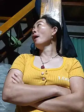 Snapshot of gio-thu chatting on 08/03/26, 11:20 gio-thu online show from 08/03/26, 11:20
