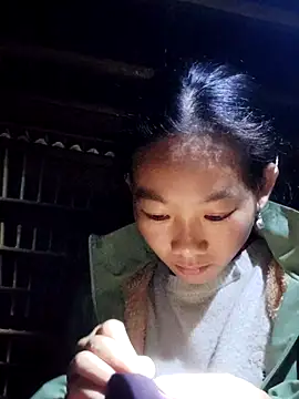 gio-thu online show from 11/12/25, 02:15