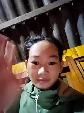 gio-thu online show from 11/11/25, 02:12