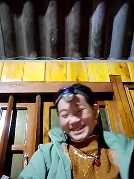 gio-thu online show from 12/01/25, 11:55