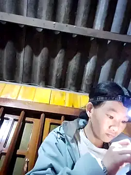 gio-thu online show from 11/18/25, 06:11