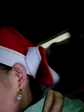 gio-thu online show from 12/15/25, 11:49