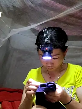 Snapshot of gio-thu chatting on 05/14/26, 02:19 gio-thu online show from 05/14/26, 02:19