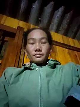 gio-thu online show from 10/24/25, 02:16