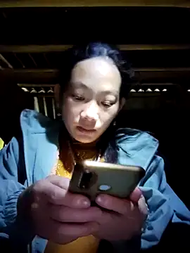 gio-thu online show from 11/13/25, 04:05