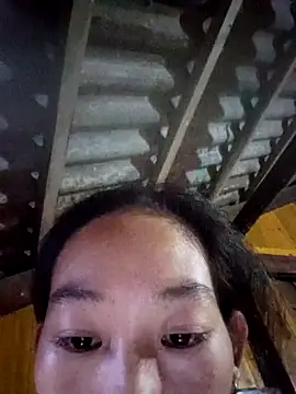 gio-thu online show from 10/21/25, 01:21