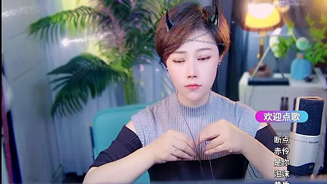 cherry-fa online show from 04/10/26, 09:05