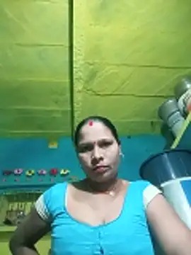 Rt shreya online show from 10/28/25, 02:27