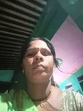 Snapshot of Rt_shreya chatting on 06/02/26, 04:51 Rt shreya online show from 06/02/26, 04:51
