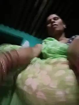 Snapshot of Rt_shreya chatting on 05/14/26, 03:42 Rt shreya online show from 05/14/26, 03:42