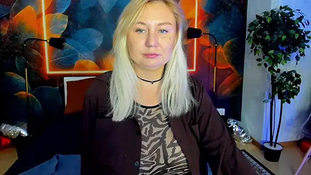 scent  of woman online show from 05/28/26, 01:46