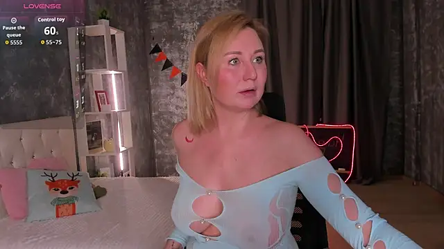 scent  of woman online show from 01/06/26, 01:42