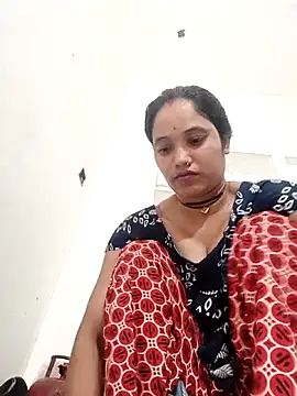 Snapshot of Cuty_tanya chatting on 06/22/26, 04:42 Cuty tanya online show from 06/22/26, 04:42