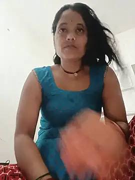Snapshot of Cuty_tanya chatting on 07/07/26, 04:10 Cuty tanya online show from 07/07/26, 04:10