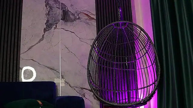 Snapshot of RachelRavee chatting on 11/08/25, 05:33 RachelRavee online show from 11/08/25, 05:33