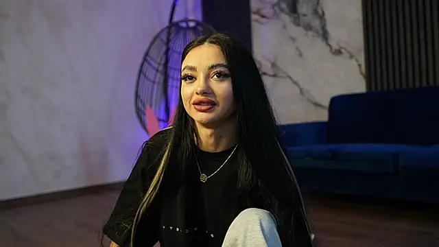 RachelRavee online show from 04/10/26, 04:19