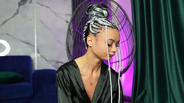 Snapshot of RachelRavee chatting on 11/01/25, 05:25 RachelRavee online show from 11/01/25, 05:25