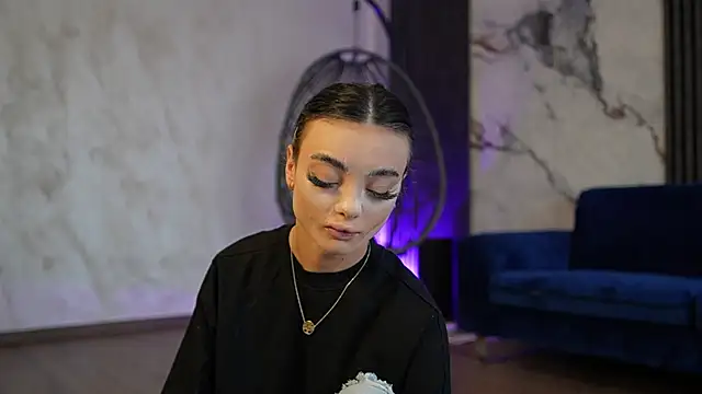 RachelRavee online show from 03/27/26, 05:38