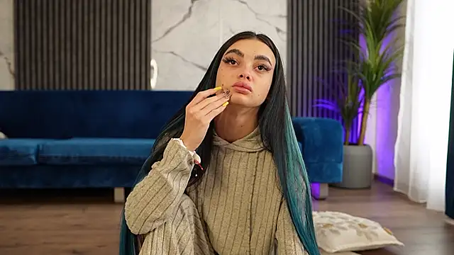 RachelRavee online show from 04/23/26, 04:19