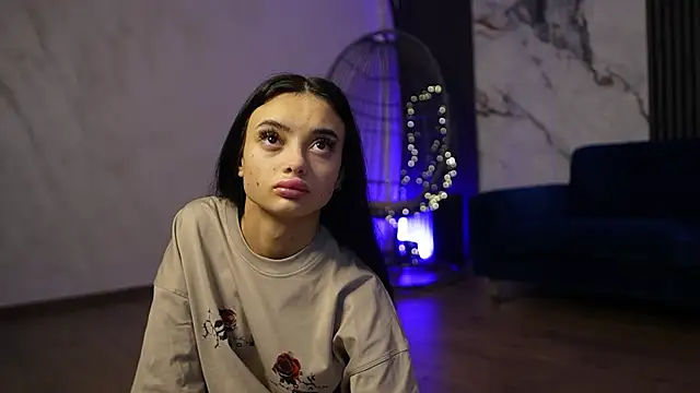 RachelRavee online show from 01/11/26, 05:14