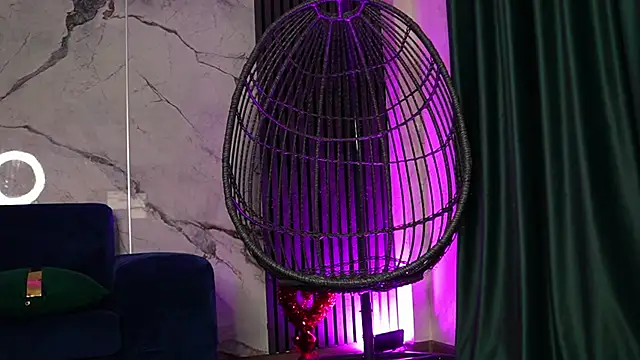 Snapshot of RachelRavee chatting on 11/09/25, 05:11 RachelRavee online show from 11/09/25, 05:11