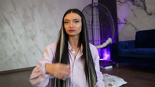 RachelRavee online show from 03/13/26, 05:23