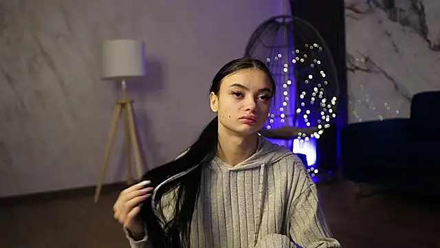 RachelRavee online show from 01/08/26, 05:46