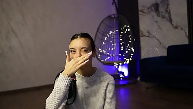 RachelRavee online show from 01/17/26, 05:22