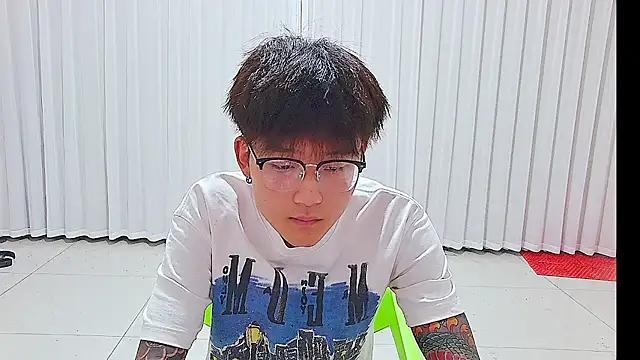 Snapshot of KK-cuteboy chatting on 07/18/26, 11:30 KK-cuteboy online show from 07/18/26, 11:30