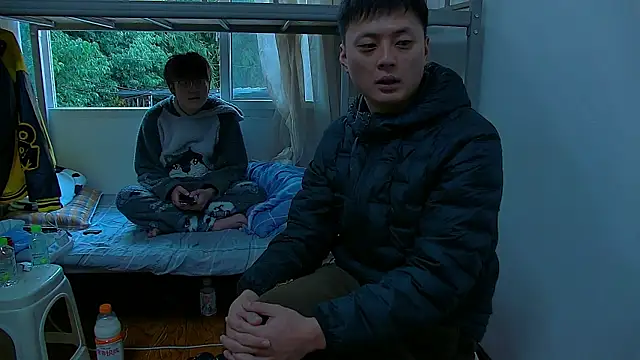 KK-cuteboy online show from 12/15/25, 08:42