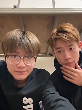 KK-cuteboy online show from 12/03/25, 10:47