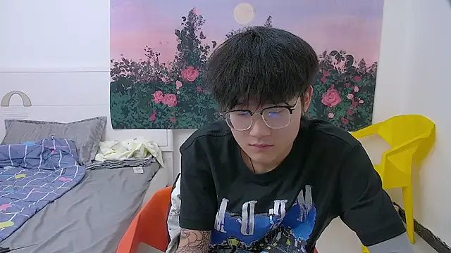 KK-cuteboy online show from 05/05/26, 01:08