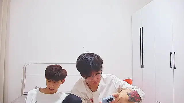 Snapshot of KK-cuteboy chatting on 06/10/26, 11:55 KK-cuteboy online show from 06/10/26, 11:55