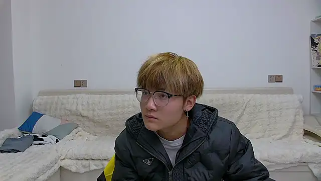 Snapshot of KK-cuteboy chatting on 02/21/26, 10:28 KK-cuteboy online show from 02/21/26, 10:28