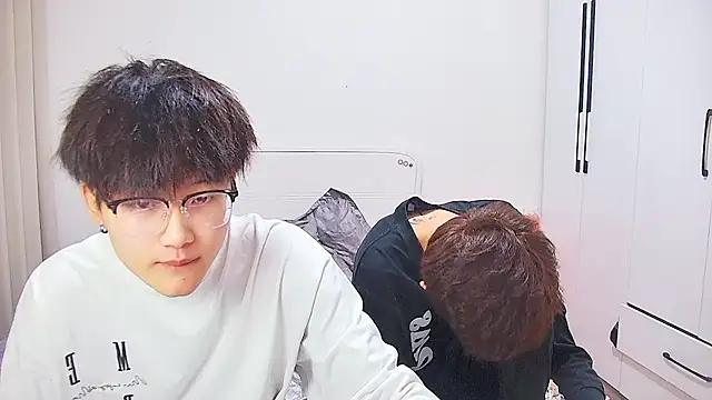 Snapshot of KK-cuteboy chatting on 06/17/26, 12:15 KK-cuteboy online show from 06/17/26, 12:15