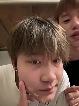 KK-cuteboy online show from 12/05/25, 10:47