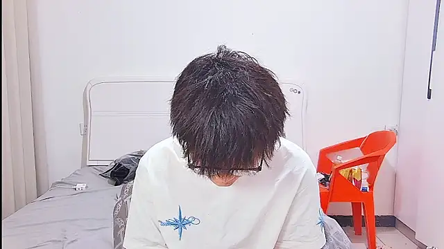 Snapshot of KK-cuteboy chatting on 06/19/26, 12:11 KK-cuteboy online show from 06/19/26, 12:11