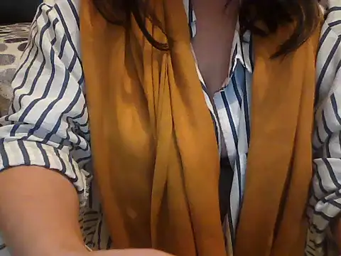 Snapshot of AngelAlexix chatting on 10/11/25, 12:44 AngelAlexix online show from 10/11/25, 12:44