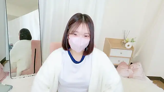 yuno-pi online show from 11/17/25, 11:03