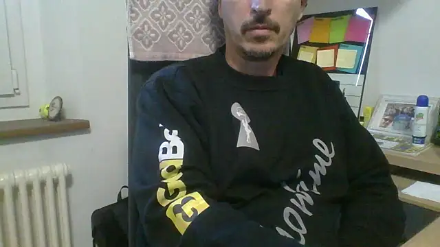 Kawayleo online show from 11/12/25, 02:21