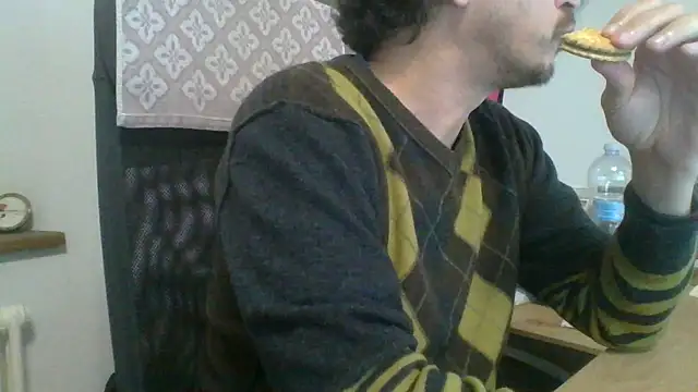 Kawayleo online show from 11/18/25, 09:12