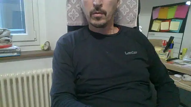 Kawayleo online show from 12/15/25, 02:12