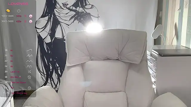 QiQi-779 online show from 10/15/25, 07:49