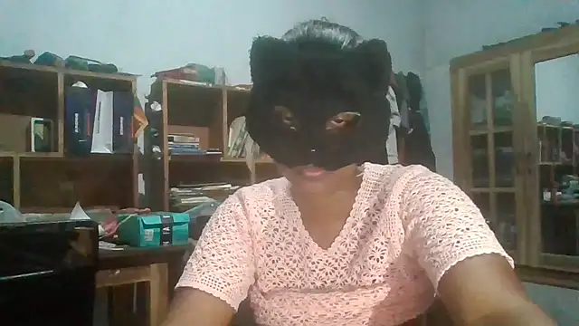 Nora-2003 online show from 04/07/26, 11:17