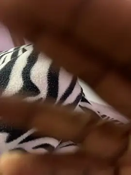 Nora-2003 online show from 11/10/25, 04:23